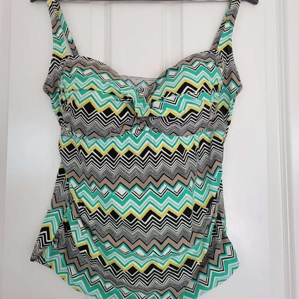 LA BLANCA Stripe Halter Tankini Top size 14‎